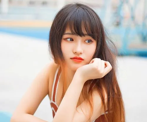 放荡的小YI子小黄文,112分钟,4K,免费在线看无删减