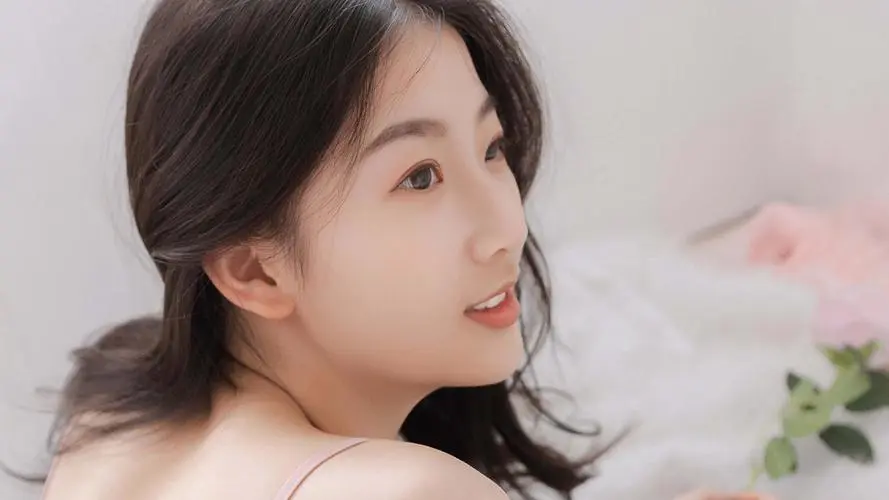 花茶直播,HD官方发行版,小组精译中字,免VIP全集在线看