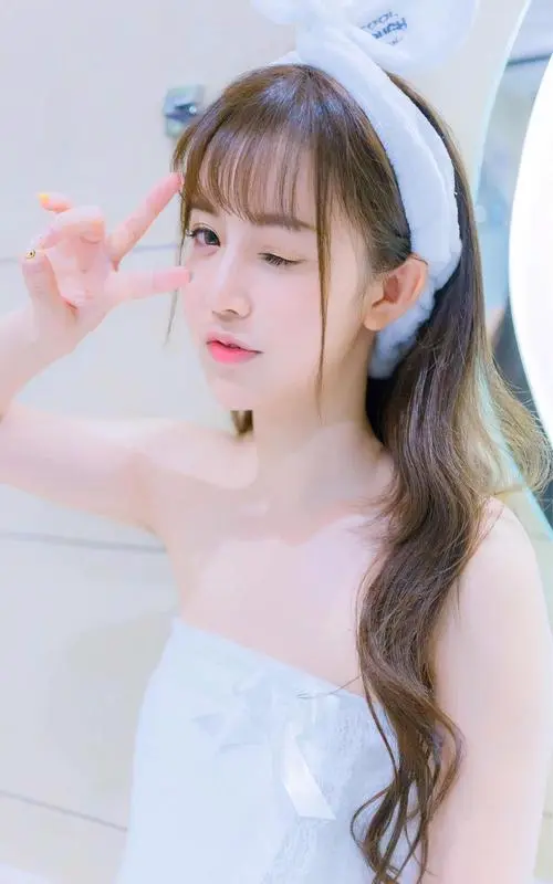 红杏出墙伊丽莎白,国语,免下载免费观看,简体字幕