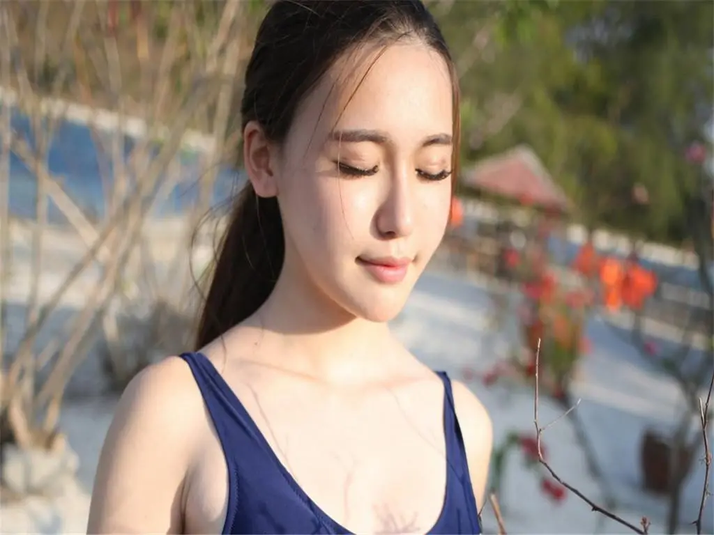 不扣钮的女孩快播,HD网络正式版,网络汉化中文,无删减免费在线观看